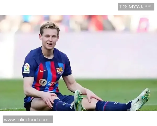 巴塞罗那俱乐部官宣弗朗基·德容续约至2029，回应高薪传闻并解析巴萨新合同薪资结构，详解财政公平法案下的降薪策略