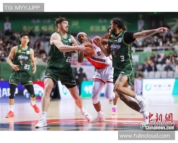 CBA山东队与南京队激战比分揭晓精彩瞬间回顾 CBA山东队与南京队激战比分揭晓精彩瞬间回顾